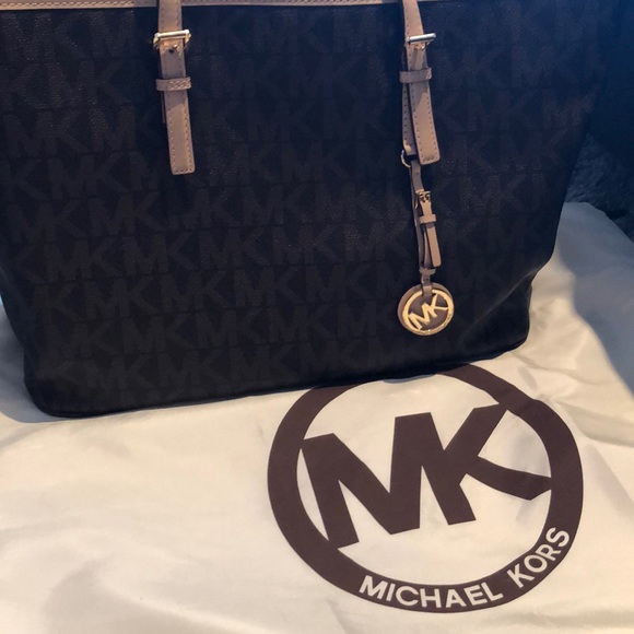 Michael kors bag - Picture 7 of 8